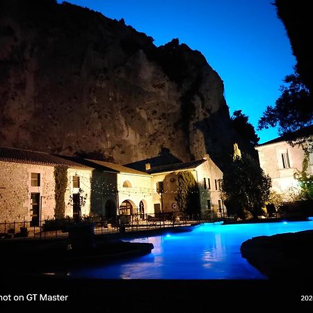 Auberge Du Parc Orgon Exterior foto