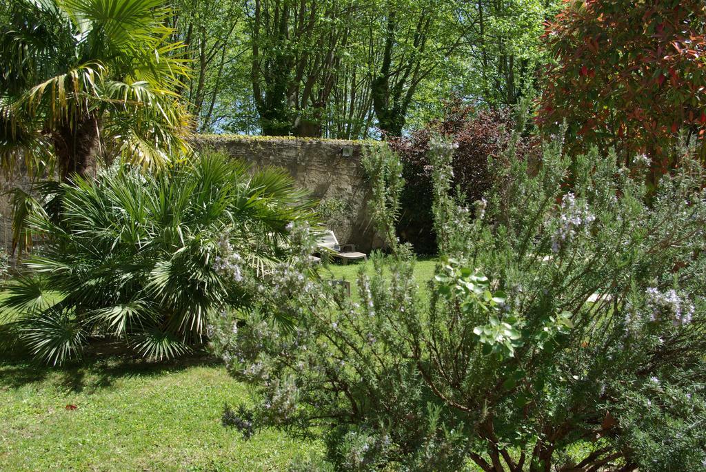 Auberge Du Parc Orgon Exterior foto
