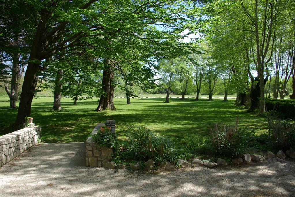 Auberge Du Parc Orgon Exterior foto